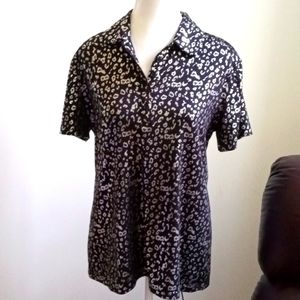 Coral Bay Medium golf shirt, black with silver metallic animal print, NWOT